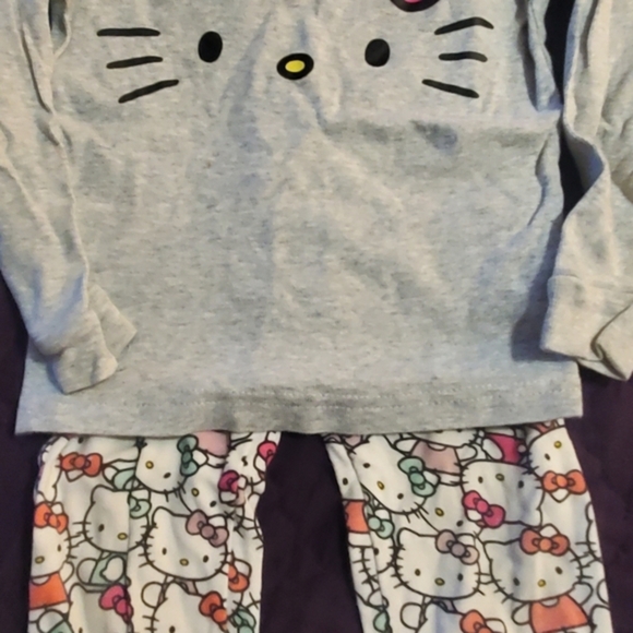 Gap Kids Hello Kitty Gray and Multicolor Kids Pajamas. - Picture 2 of 6